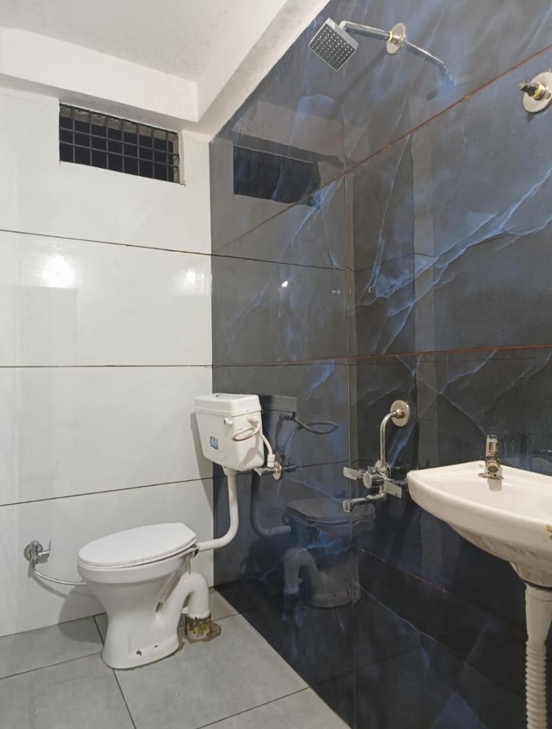 Hanumant Kripa Geust House Only For Family Ujjain Εξωτερικό φωτογραφία